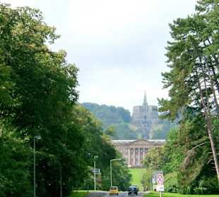 Schloss und Herkules