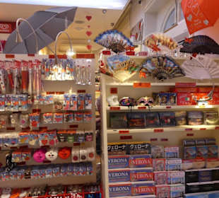 Souveniershop im innenhof von Julias Haus