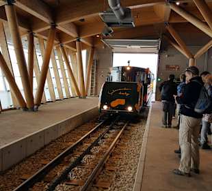 Salamander Einfahrt Bahnhof