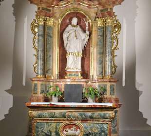 Die Stiftskirche in Baden-Baden am Marktplatz