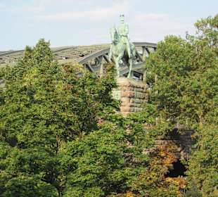 Reiterdenkmal am Rheinufer