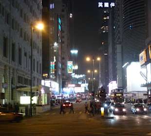 Ulica prowadząca od brzegu do centrum