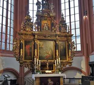 Altarraum in der Stadtkirche von Bayreuth