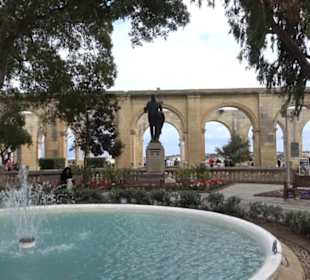 Upper Barrakka Gardens