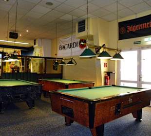 Pinguin Bowling & Bar