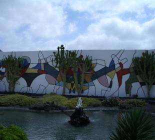 Mosaikwand der Fundacion