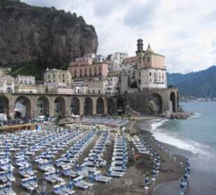 Strand von Atrani