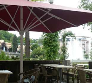 Pause auf der Promende am Rosengarten