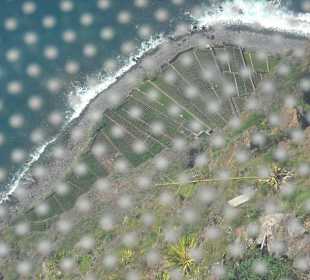 Вид сквозь стеклянный пол/View through glass floor