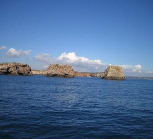 Interessante Felsen im Meer