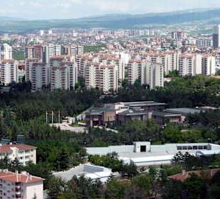Blick vom Atakule auf den Präsidentenpalast