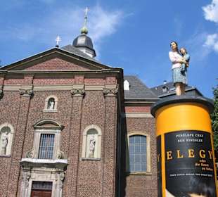 Wie die Dame da wohl hoch kam?