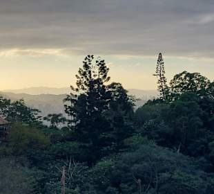 Maokong Gondel -  Rund um Tempel Station