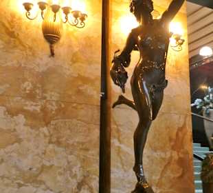 Kurhaus Baden-Baden: in der Empfangshalle