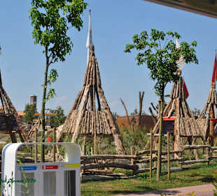 Hütten auf dem afrikanischen Weg