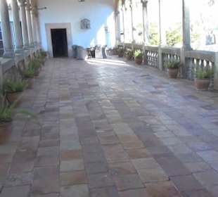 Erstes Geschoss - Flur + Innenhof