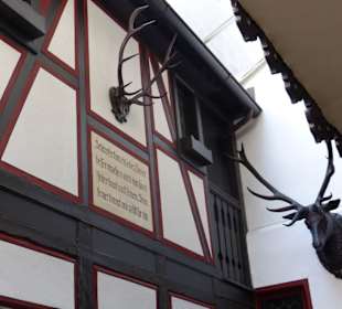 Bs12 - im durchgang zum Biergarten