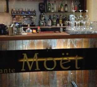 Bar mit neuer Beschriftung