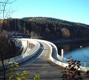 Staumauer von der Aggertalsperre