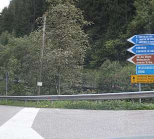 Gadertaler Straße Straßenabzweig