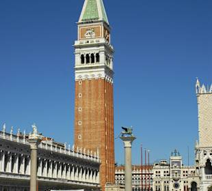 Campanile - Impression vom Wasser aus