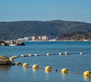 Blick über den Hafen nach Obzor