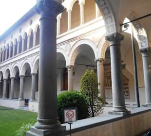 Chiostro di Santa Marta