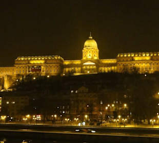 Abendlicher Blick zum Burgschloss 
