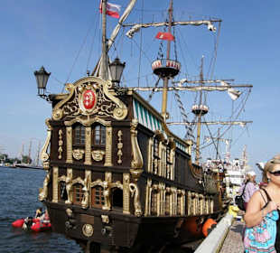 Galeon na  zlocie żaglowców