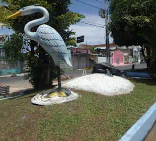 Tierskulpturen an den Straßen Parintins