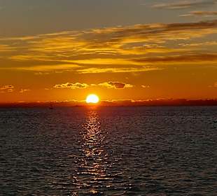 Sonnenuntergang vom Boot