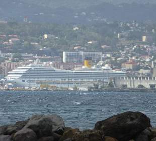 Blick auf die Magica von der Insel aus