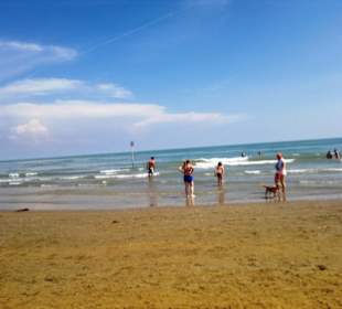 Pluto-Hundestrand Bibione