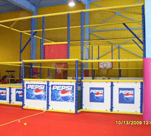 Mehrzweck - Fußballfeld