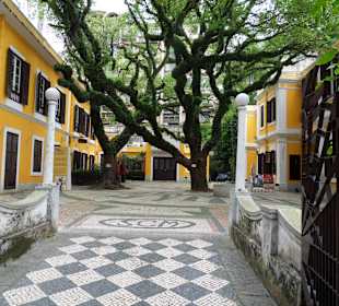 Uliczki w portugalskiej części miasta