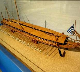 Modell einer alten Galeere