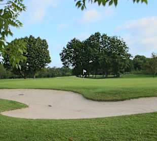 Greens durch Bunker geschützt