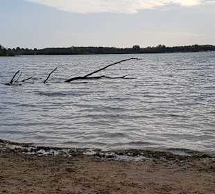 Badesee auf der anderen Seite ist GochNess