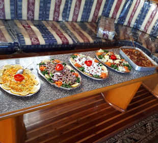 Leckeres Essen auf der Schnorcheltour