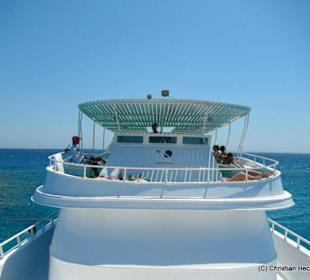 Eines der Boote für die Tauchgänge