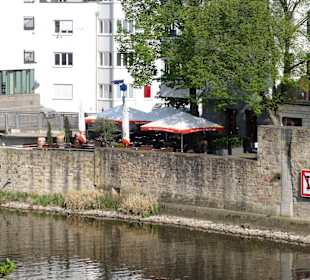 Blick über die Fulda auf die Terrasse 