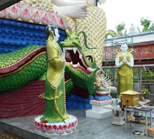 Wat Plai Laem