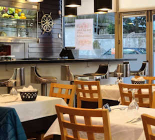 Blick in den Gastraum der Marisqueira Madureira