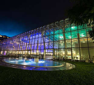 Römertherme bei Nacht