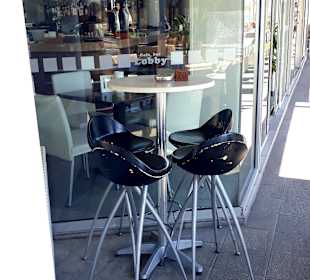 Lobby Cafe & Bar