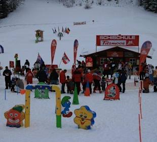 Skischool naast de deur!