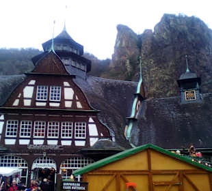 Romantischer Weihnachtsmarkt Kurpark Bad Münster 