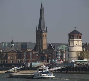 Altstadt mit St. Lambertus + Schloßturm