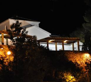 Benalmádena Pueblo bei Nacht