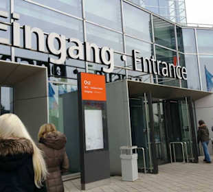 Ost-Eingang